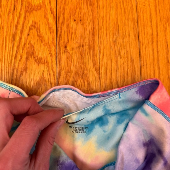 Nike Women’s Training Dri-FIT One Mid-Rise 7/8 Tie Dye Leggings Size Small - Picture 8 of 13